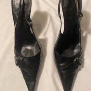 BCBG GIRLS BLACK LEATHER SLING BACK WITH BUCKLE OVER THE TOP OF THE SHOE